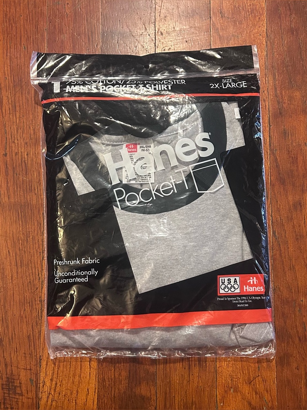 Vintage ‘90s Hanes Essential Gray Black Crewneck Pocket T-shirt XXL NOS NWT